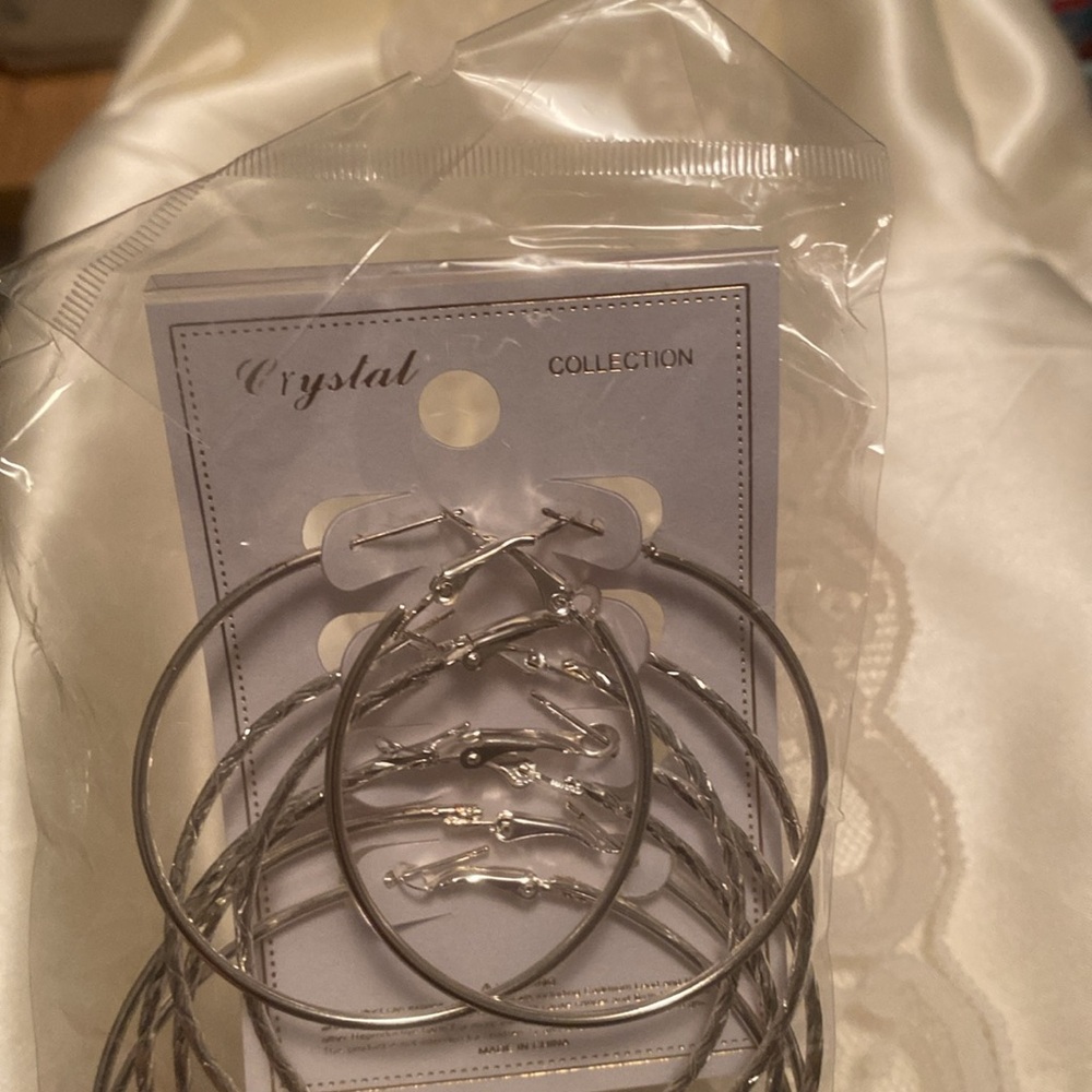 Hoops - Picture 5 of 5